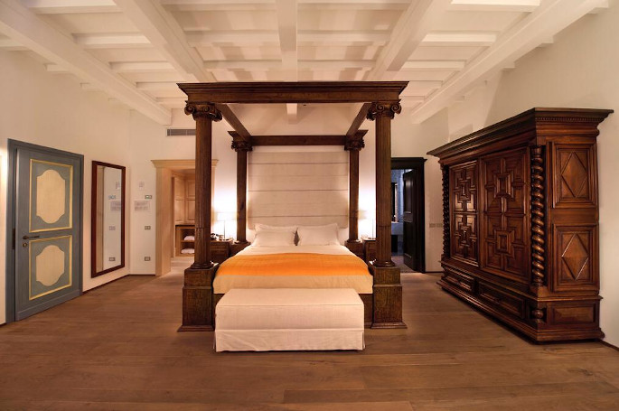 images of palazzo seneca