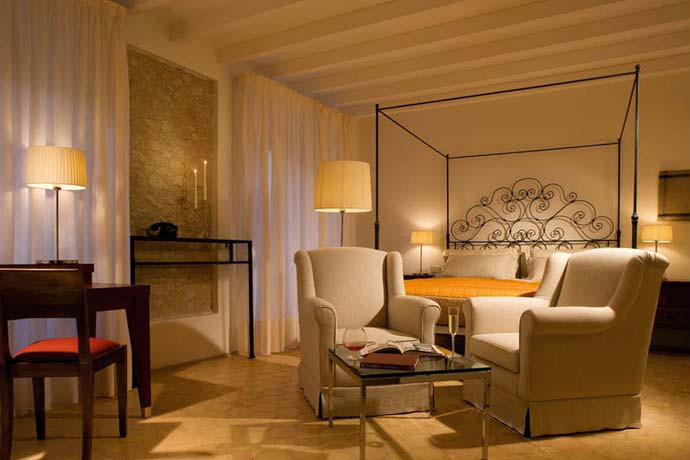 images of palazzo seneca